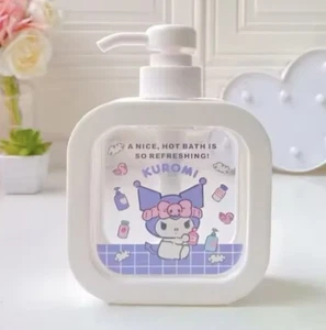 Botella Bomba Dispensadora Jabón Kuromi 300ml Sanrio Baño Accesorios Decoración - Imagen 1 de 3