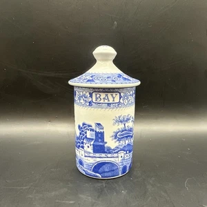 Spode Blue Room Collection Bay Spice Jar Lid Tower White Ceramic Herb 3" Bridge  - Foto 1 di 6