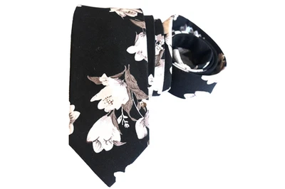 CORBATA HOMBRE OTIS & OLIVER NEGRO/FLORAL ANCHO: 2.5/8" LARGO: 59" ALGODÓN Foto 1 de 3