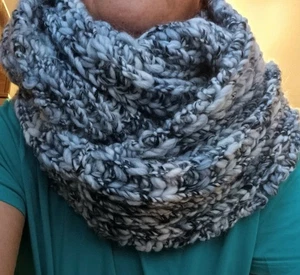 XXL Loop Schal Strickarbeit Handarbeit Unikat Wolle Olympia von Lana Grossa - Bild 1 von 6