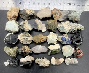 1300 Carats Mix Specimens Lot Of 28 Pieces. - Picture 1 of 24