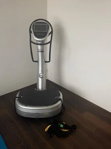 Power Plate pro4+ silber (My7 upgrade), integriertes Seilzugsystem, Auflagematte - Bild 1 von 2