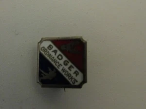 Vtg. WWII US Homefront "Badger Ordnance Works (Wisconsin)" Metal Pin - Picture 1 of 5