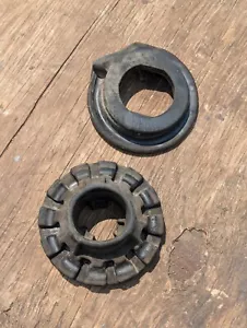 Set Of 2, 2007-2012 Nissan Altima Rear Right/Left Coil Spring Insulator Set, OEM - Picture 1 of 3