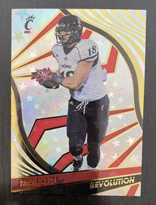 2023 Chronicles Draft Picks Revolution Astro #91 Travis Kelce quasi nuovo-MT - Foto 1 di 2