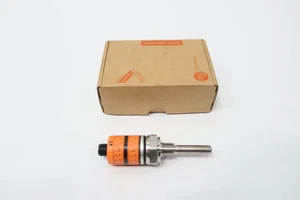 Ifm TH7330 Temperature Switch W/ Intuitive Switch Point Setting 32v-dc -25-140c - Picture 1 of 8