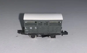 Furgoneta de ganado Graham Farish (2601) 8 toneladas '23717' en librea gris LMS - Imagen 1 de 2