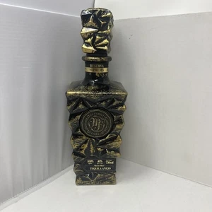 Mi Familia Flores Tequila Extra Anejo Leerflasche! black & gold flasche - Bild 1 von 6