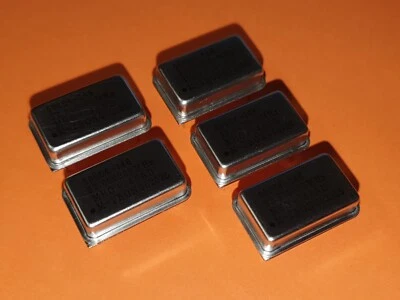 5x Quarz Oszillator 32MHz Full-Size - Image 1 of 2