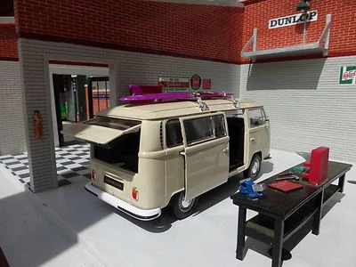 1:24 VW Bay T2 Surfboard RARE! Camper Model Beach Devon Van Scale Diecast - Image 1 of 2