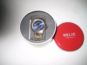 Relic ZR15723 Women's Gold Tone Stainless Steel Watch w/Blue Face Retail $120 - Picture 1 of 2