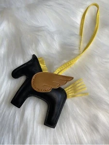 Leather Rodeo Horse Bag Charm Keychain - Picture 1 of 2