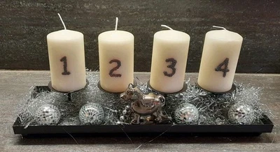 Last Minute Adventskranz Schwarzes Metall Tablett 40x13,5 cm + Kerzen Silberdeko - Bild 1 von 4