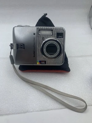 Kodak EasyShare C340 5.0MP Digital Camera - Silver Tested B1 - Image 1 of 4