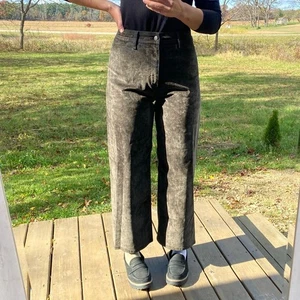 Universal Thread Verde Oscuro Terciopelo Cintura Alta Pierna Ancha Pantalones Cortos 10 - Imagen 1 de 7