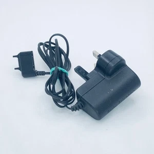 Sony Ericsson CST-75 Mains Charger Black 4.9-Volt 700mA for K770i Mobile Phones - Picture 1 of 5