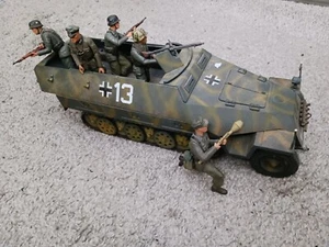 1:18 21ST CENTURY TOYS SD KF2 251 GERMAN HALFTRACK TROOP CARRIER GRN CAMOUFLAGE - Picture 1 of 11