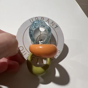 NEU/Neu mit Etikett Urban Outfitters Acryl Kuppelringe 3er Set grün/transparent/orange Größe 7 - Bild 1 von 4