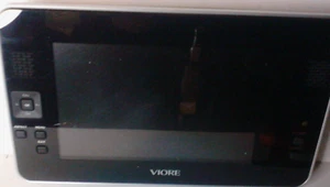 Viore 7" LCD TV Model PLC7V95 wall plug in and antenna included w/ Carrying case - Picture 1 of 9