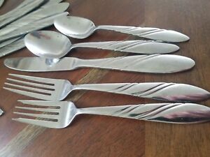 38 pc Pfaltzgraff 18/0 Stainless China CROSSCREEK fork knives spoons