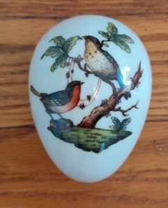 Pájaro Herend Rothschild pintado a mano en Hungría porcelana en forma de huevo Bon Box - Imagen 1 de 11