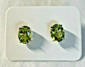 Nice Vintage 14k Yellow Gold Light Green Oval Peridot Solitaire Stud Earrings 