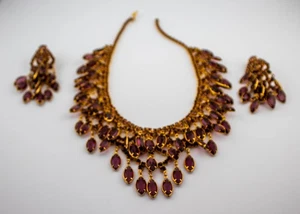 ANTIQUE LARGE PURPLE CRYSTAL GOLD RHINESTONE NECKLACE EARRING SET - Picture 1 of 4