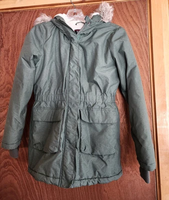 Swiss Alps Kids Parka 中号 10/12 绿色人造毛皮修剪连帽冬季外套 — 第 1/4 张图片
