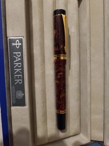 FUENTE INTERNACIONAL PARKER DOUFOLD ORO MACIZO 18K NUEVA EN CAJA NUEVA EN CAJA - Imagen 1 de 18