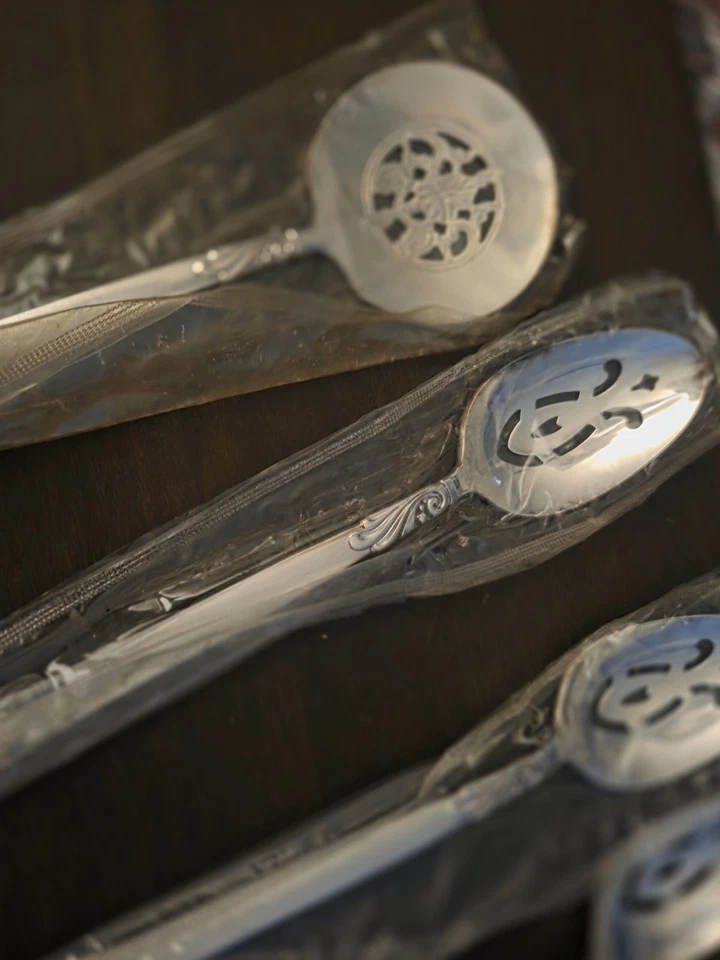 LOTE DE PEÇAS DE SERVIR Nobility Silver Plate Wind Song reticulado  - Imagem 1 de 1