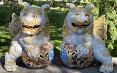 Vintage Japanese Kutani Cermic ShiShi Temple Lion Foo Dog Statue Set - Image 1 of 4