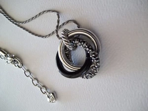 Collana Brighton cerchi eterni strass intrecciati tono argento - Foto 1 di 8