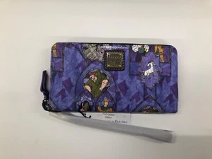 2021 Disney Parks Dooney & Bourke Hunchback Of Notre Dame 25th Wallet Wristlet - Picture 1 of 6
