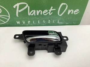 2008-2013 Infiniti G37 FRONT RIGHT PASSENGER SIDE RH Interior Door Handle OEM - Picture 1 of 6