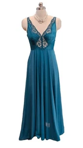 VINTAGE OLGA BODYSILK SPANDEX LACE GRAND SWEEP NIGHTGOWN IN SEA DRAGON  19 FEET - Picture 1 of 6