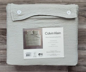 Calvin Klein Oversized King Duvet Cover & Shams Set Washed Texture SAGE GREEN - Picture 1 of 6