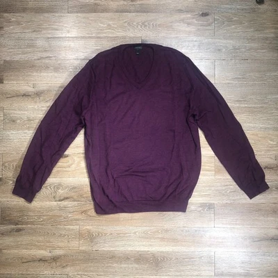 Suéter ajustado J Crew para hombre XL 100 % lana merino púrpura cuello en V ligero clásico Foto 1 de 4