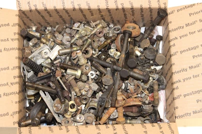 OEM BMW E30 84-92 МЕТРИЧЕСКИЕ ГАЙКИ И БОЛТЫ ОБОРУДОВАНИЕ ОТ 85 325ES BMW E30 В КОРОБКЕ - Изображение 1 из 4