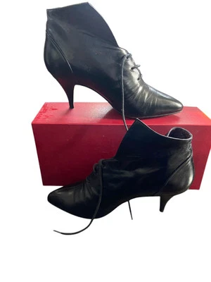 Via Spiga Botines Negros EE. UU. 8 B Cuero Botines Años 90 Tacones Cono Con Cordones Foto 1 de 4
