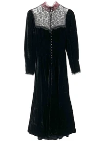 Vintage Velvet Gothic Victorian Dress Size S Prairie Witchy Black Lace Yoke - Picture 1 of 14