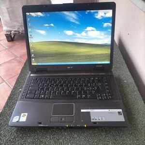 Gaming PC Windows 98 ATI Radeon 7000 64MB AGP Pentium4 3,2GHZ RAM 768MB HDD 80GB - Imagen 1 de 25