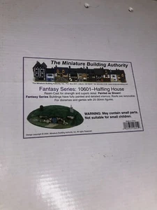 The Miniature Building Authority 10601 - Halfling House - Picture 1 of 11