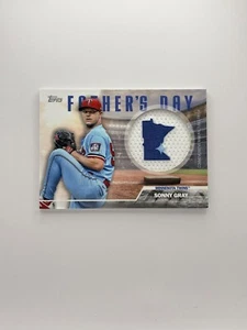 2023 Topps Series 2 - Father's Day Patch Sonny Gray #FD-SG - Picture 1 of 2