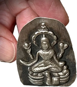 ANTIQUE INDIAN TRIBAL AMULET MOUNTED ON STAND HINDU DEITY SHIVA SILVER RAJASTHAN - Picture 1 of 12