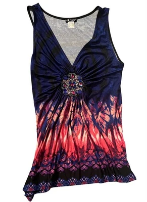 Blusa Venus sin mangas multicolor para mujer talla grande adorno joya Foto 1 de 4