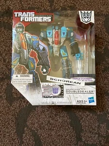 TRANSFORMERS Generations Thrilling 30 Voyager Class Doubledealer Triple Changer - Picture 1 of 2