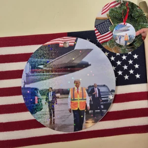 Trump Ornament Trumpf mit Weste - Bild 1 von 1