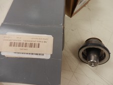 Genuine International 1842139C3 Thermostat DT466E Models S22760 FREE SHIPPING