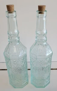 2 LIGHT GREEN 8 SIDED DECORATIVE BOTTLES WITH CORKS 11.5 INCHES HOLDS 26 OZS - Picture 1 of 7