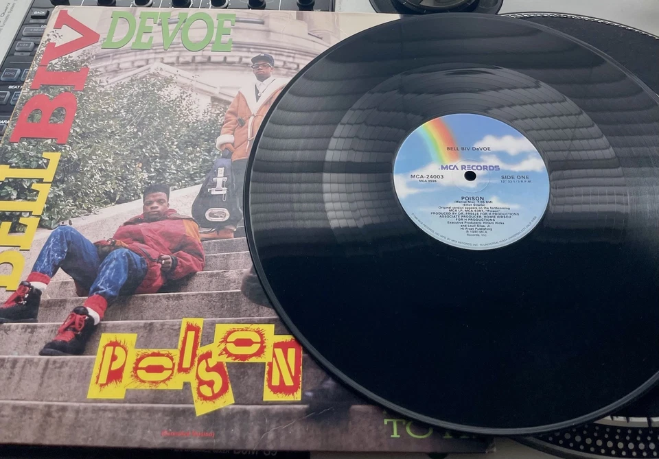Bell Biv Devoe - Poison Original 1990 Press 12" in Picture Cover VG+/VG+ - Image 1 of 2